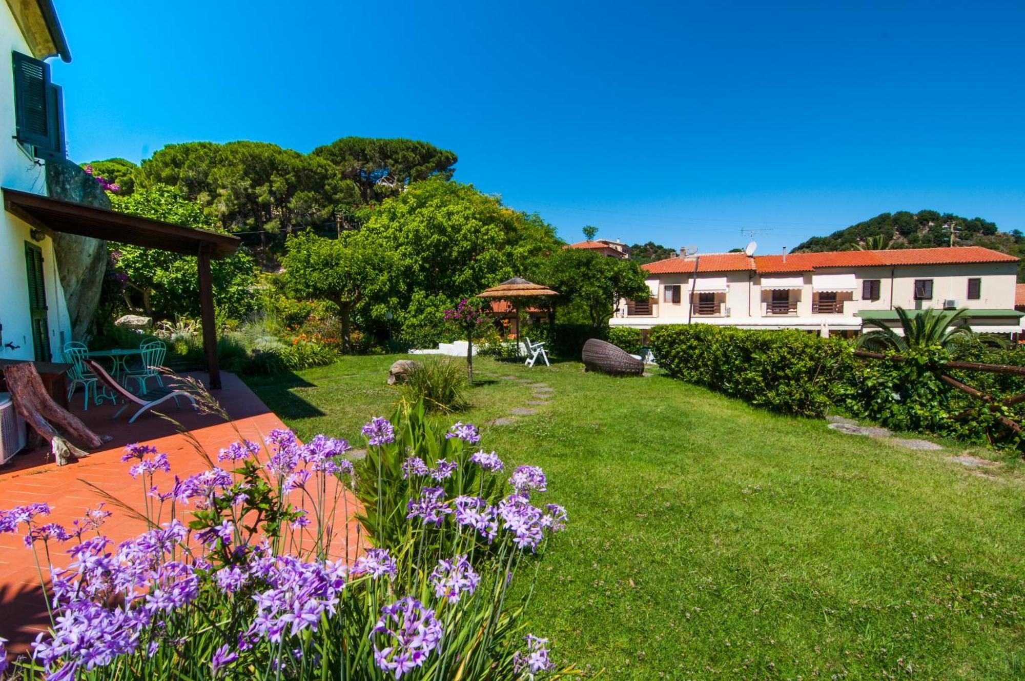 Hotel Cernia Isola Botanica SantʼAndrea Exteriör bild