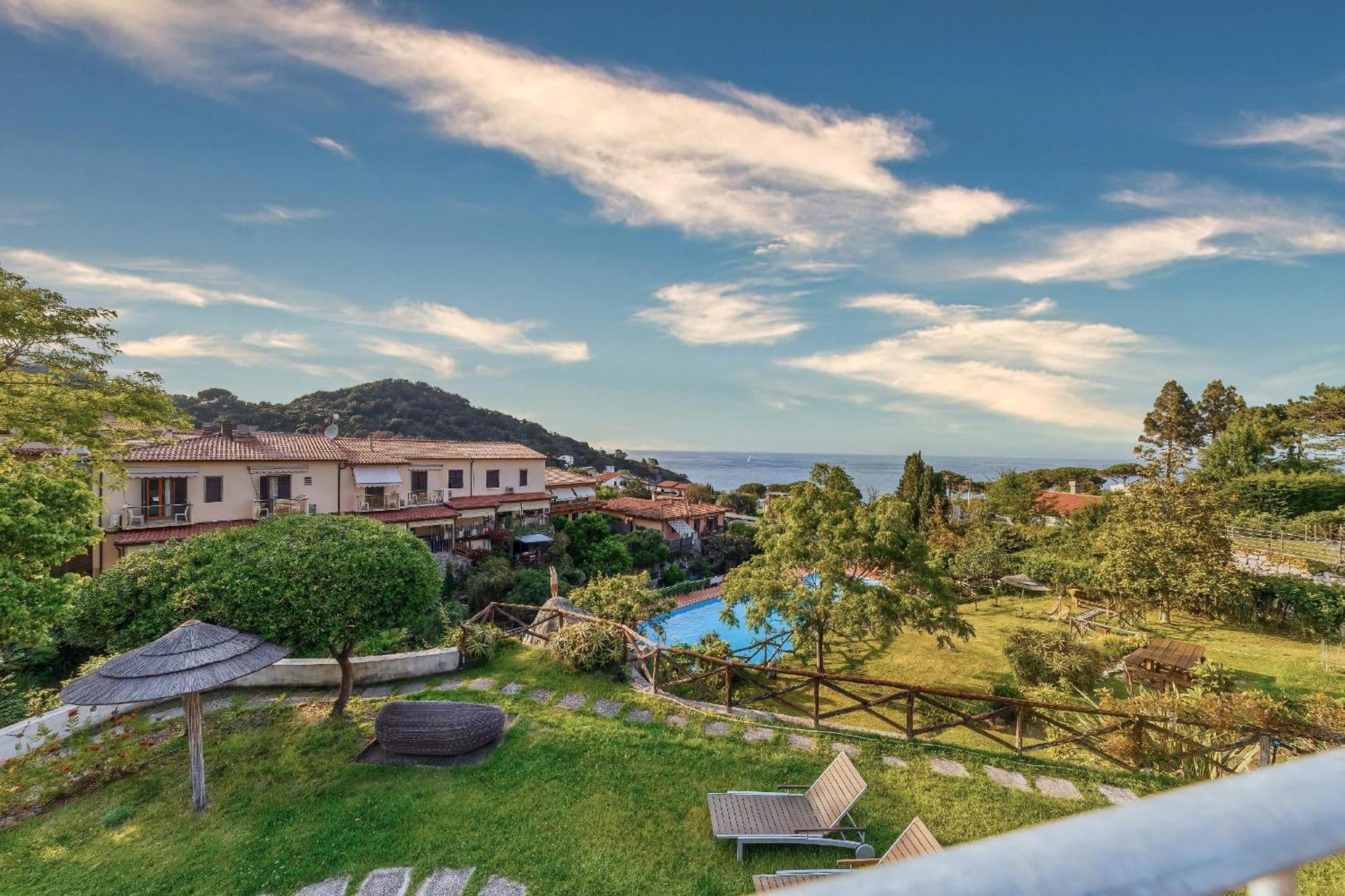 Hotel Cernia Isola Botanica SantʼAndrea Exteriör bild