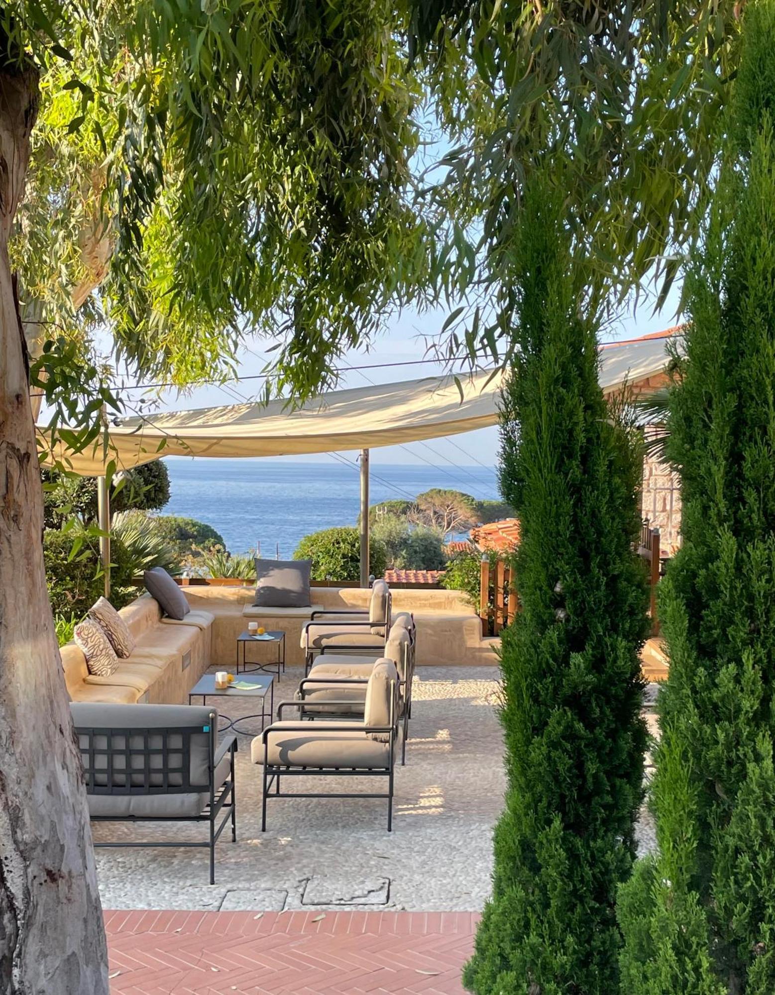 Hotel Cernia Isola Botanica SantʼAndrea Exteriör bild