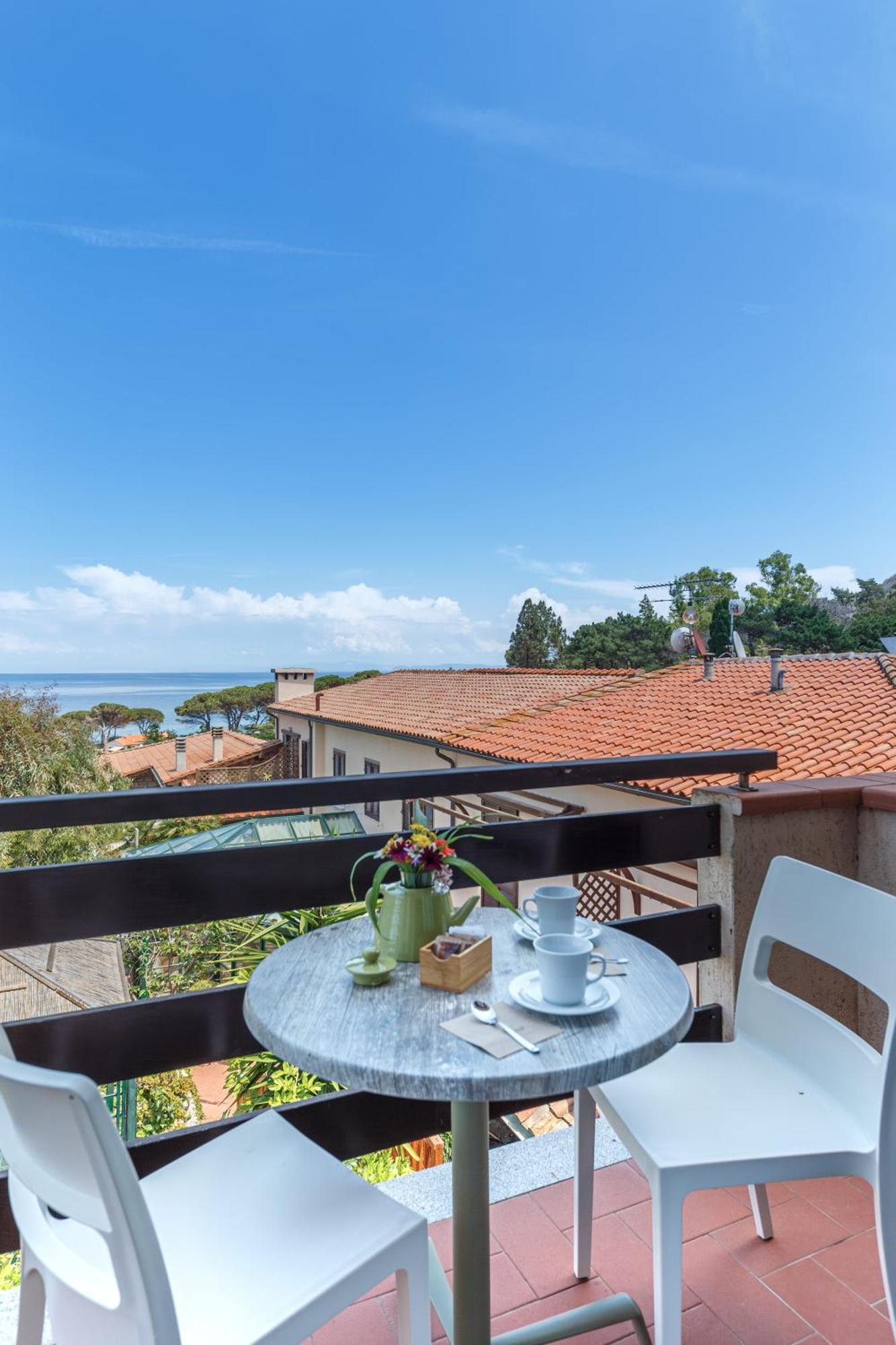 Hotel Cernia Isola Botanica SantʼAndrea Exteriör bild