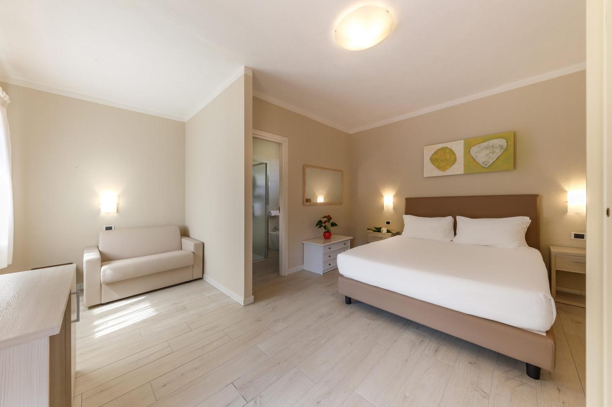 Hotel Cernia Isola Botanica SantʼAndrea Exteriör bild