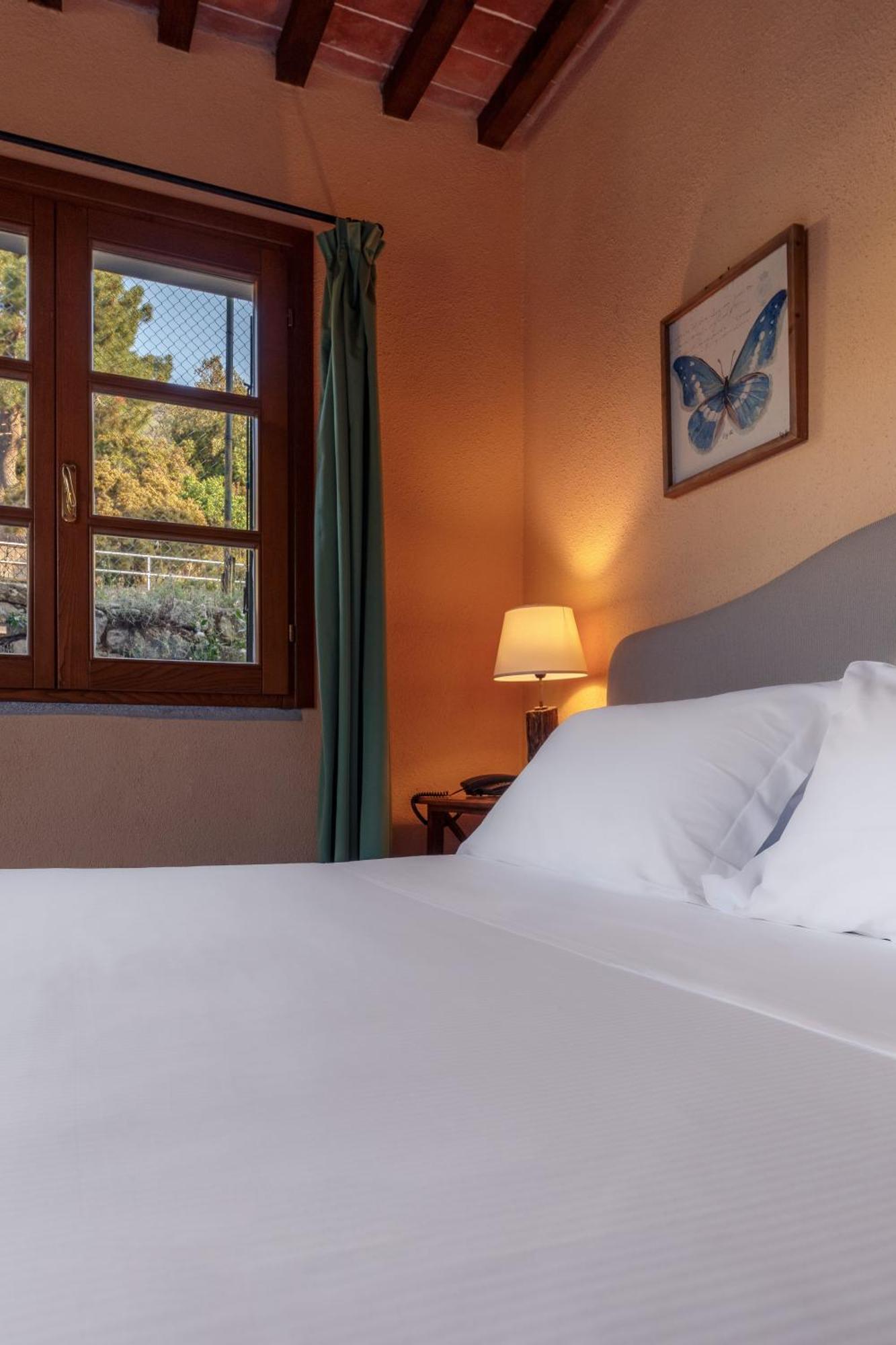 Hotel Cernia Isola Botanica SantʼAndrea Exteriör bild