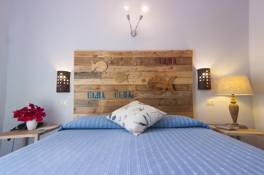 Hotel Cernia Isola Botanica SantʼAndrea Exteriör bild